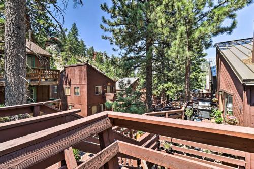 Lake Tahoe Cabin About Walk To Free Ski Shuttle!