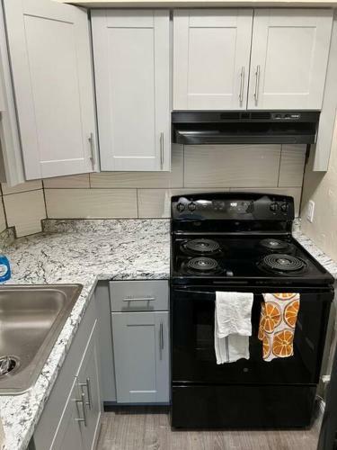 Apartamento The Posh Plum - Easiest Beach Vacation Condo