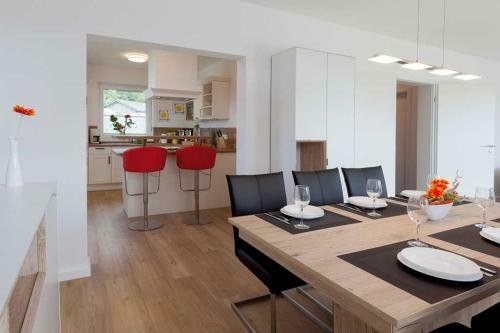 Villa Ferienhaus Alt Sallenthin 10 B, "sonne"