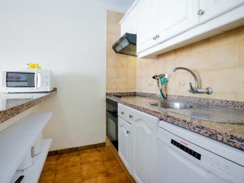 Apartamento 224 Royal Park Albatros AC Heated Pool
