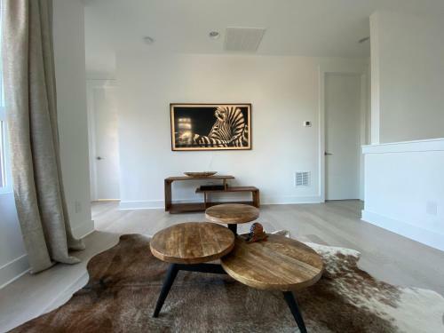 Entire Home Close To Boa Stadium & City
