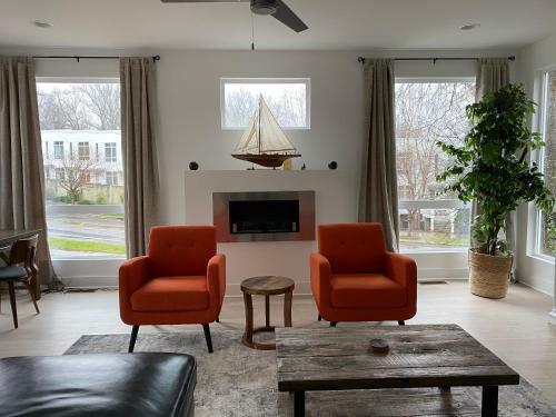 Entire Home Close To Boa Stadium & City