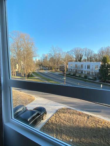 Entire Home Close To Boa Stadium & City