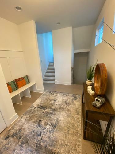 Entire Home Close To Boa Stadium & City