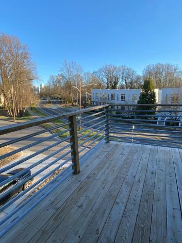 Entire Home Close To Boa Stadium & City