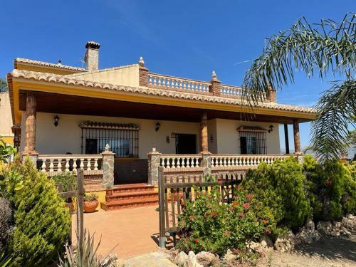 Agradable Casa Rural Con Piscina En La Vi�uela