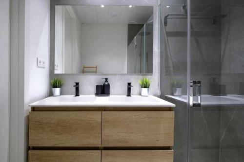Apartamento Mike House Al�jate En El Coraz�n De Zaragoza