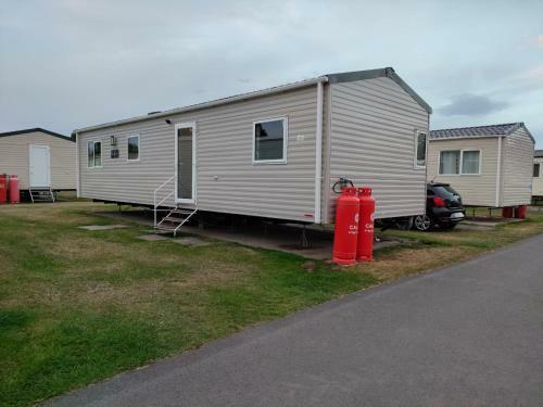 3 Bedroom Luxury Caravan