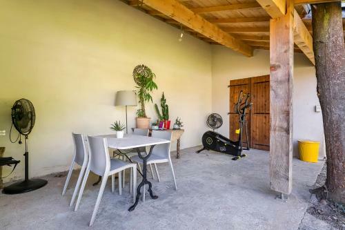 Hamac Suites / La Fid�sienne / Luxe / Pool / Clim