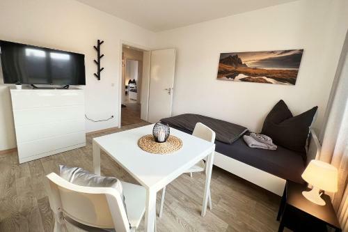 Cozy And Modern 3 Room Apartment