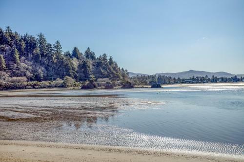 Beachlandia