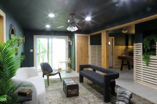 Luxurious Cabin By Ski & Lake W/ Community Pool