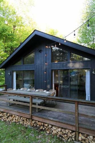 Luxurious Cabin By Ski & Lake W/ Community Pool