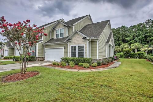 Resort Townhome With Pool Access On Golf Course