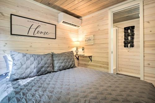Cozy Chattanooga Cottage With Paddleboat, Pond!
