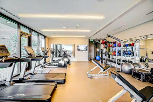 Apartamento New! Luxury Downtown Austin Rainey St. Lake View!