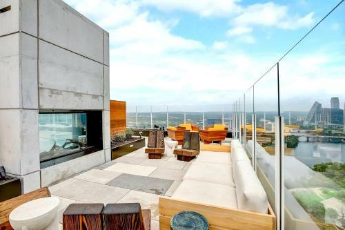 Apartamento New! Luxury Downtown Austin Rainey St. Lake View!