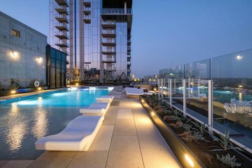 Apartamento New! Luxury Downtown Austin Rainey St. Lake View!