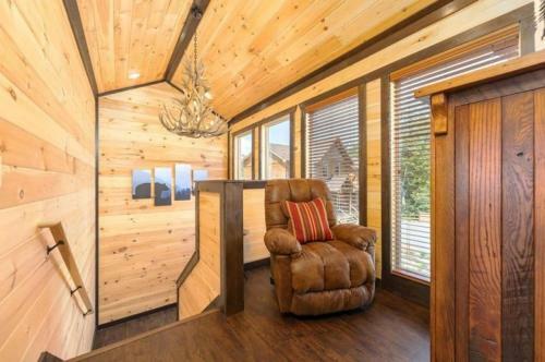 Above The Rest - 4 Bedrooms, 4,5 Baths, Sleeps 12 Home