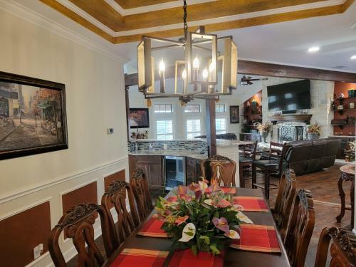 Newly Renovated Private Ranch Get-a-way