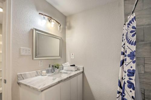 San Antonio Retreat With Deck About 5 Mi To Dtwn!