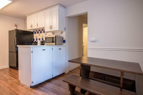 Woodside 2 Bedroom Private Home By Lespri Property Management
