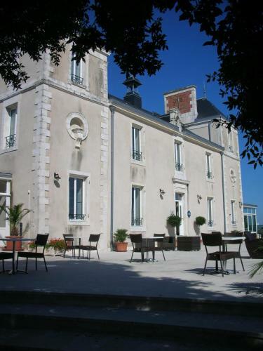 Hotel Chateau De La Sebrandi�re