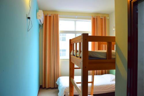 Luoyang Longmen Youth Hostel
