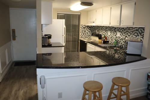 Apartamento Oceanfront Best Beach, Boardwalk, Dolphins!
