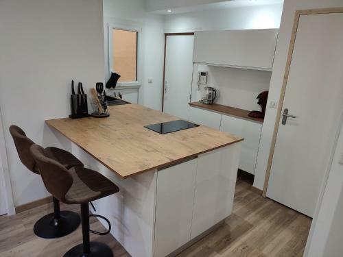 Apartamento Studio De Charme En Pierres - Hyper Centre
