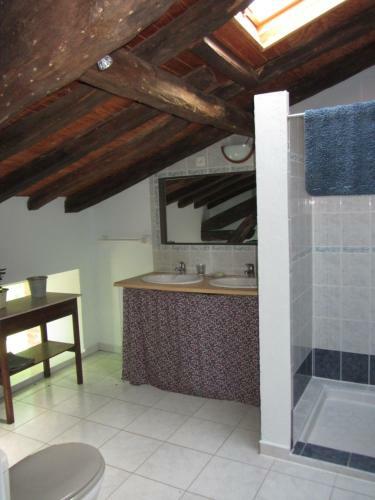 Hostal Chambres D'h�tes Les Pieds Dans L'herbe