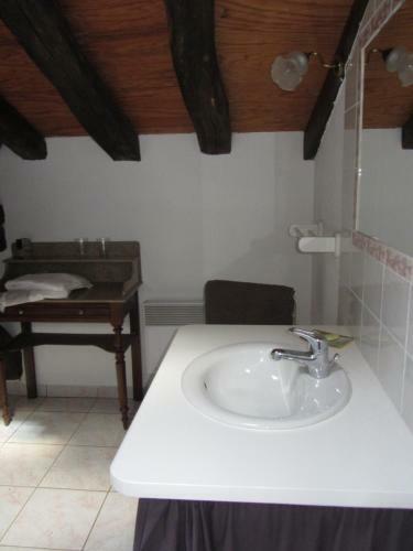 Hostal Chambres D'h�tes Les Pieds Dans L'herbe