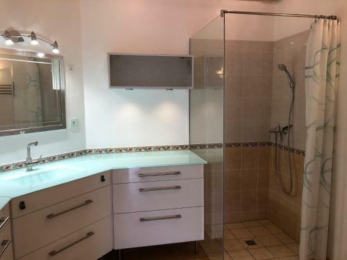 Apartement Grand Standing Vue Sur Mer Avec Jacuzzi
