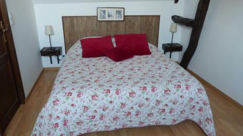 G�te Et Relais Equestre De Marie