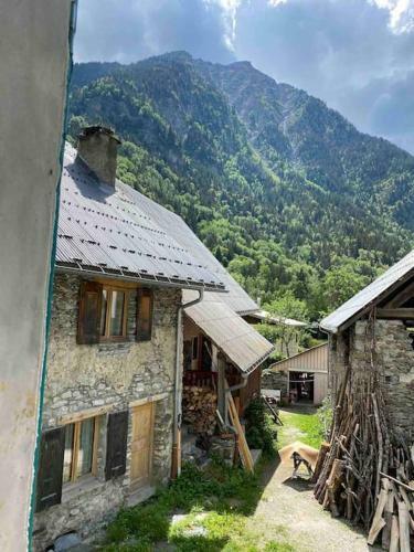 Fabulous Modern Farmhouse, Ski/cycle/hike, Venosc
