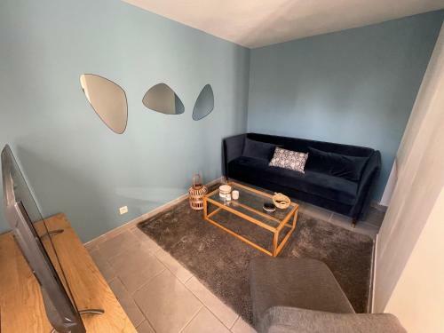 Maison Centrale Avec Cour Ext�rieur