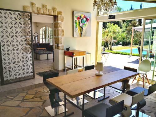 Jolie Villa Belle Piscine, Barbecue, Ping Pong,...