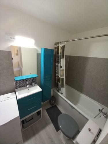 Apartamento Studio Balcon Proche Hypercentre De Narbonne
