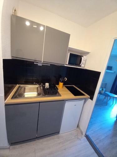 Apartamento Studio Balcon Proche Hypercentre De Narbonne