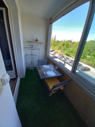 Apartamento Studio Balcon Proche Hypercentre De Narbonne