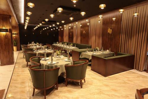 Regal Hotel By Grand