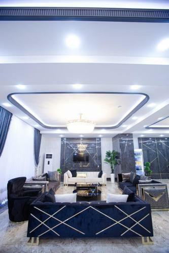 Oqsaroy Hotel