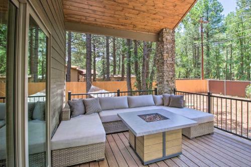Pinetop Escape With Spacious Yard And Fire Pits!