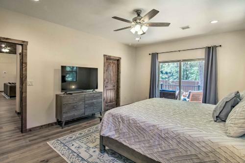 Pinetop Escape With Spacious Yard And Fire Pits!