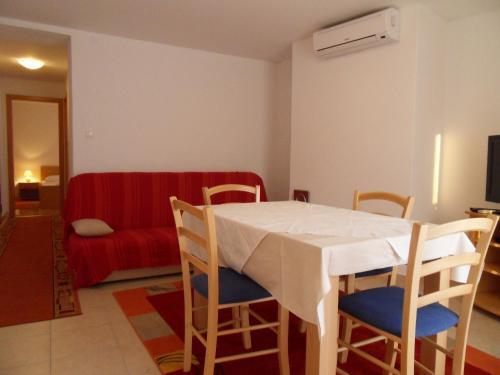 Apartments Petricevic 2