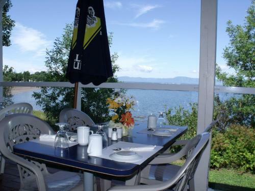 Motel & Restaurant De La Plage