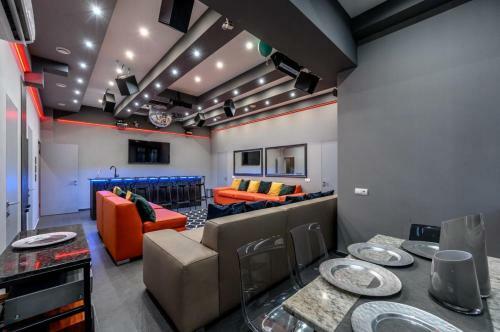 Party Luxury 3br Sea View Apartment In Arcadia