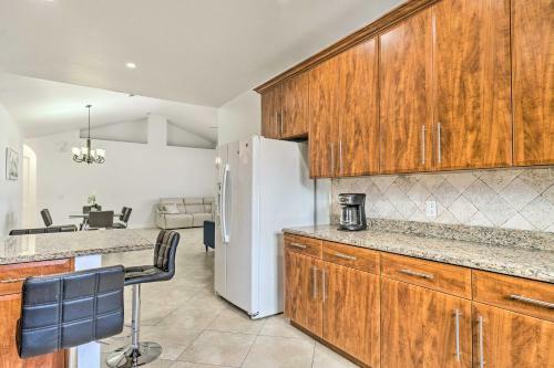 Cape Coral Getaway With Pool About 6 Mi To Beach!