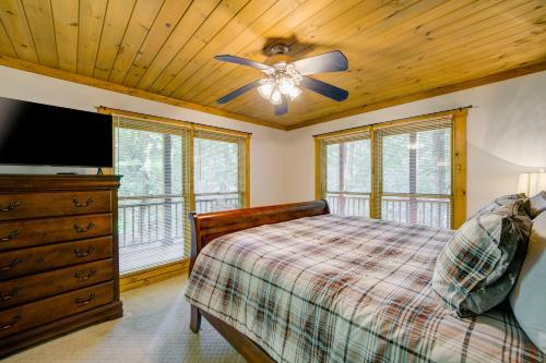 Social Tides Cabin