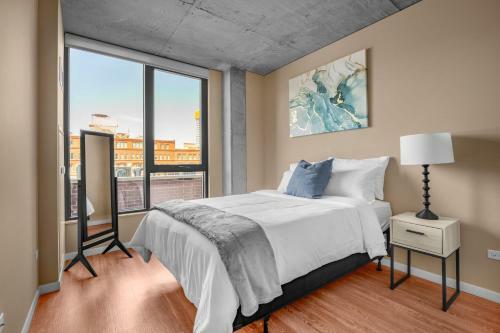 Apartamento 3br Elegant Glass Penthouse Pool With Deck & Gym